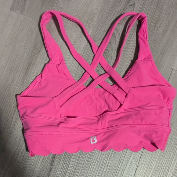 Buffbunny Rosa scallop sports bra - Picture 3 of 6